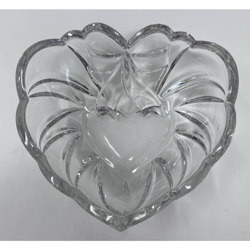 Heart Shape Ribbon Crystal Clear Bowl 6 1/4" Wide x 6" Long‎ x 3" Deep